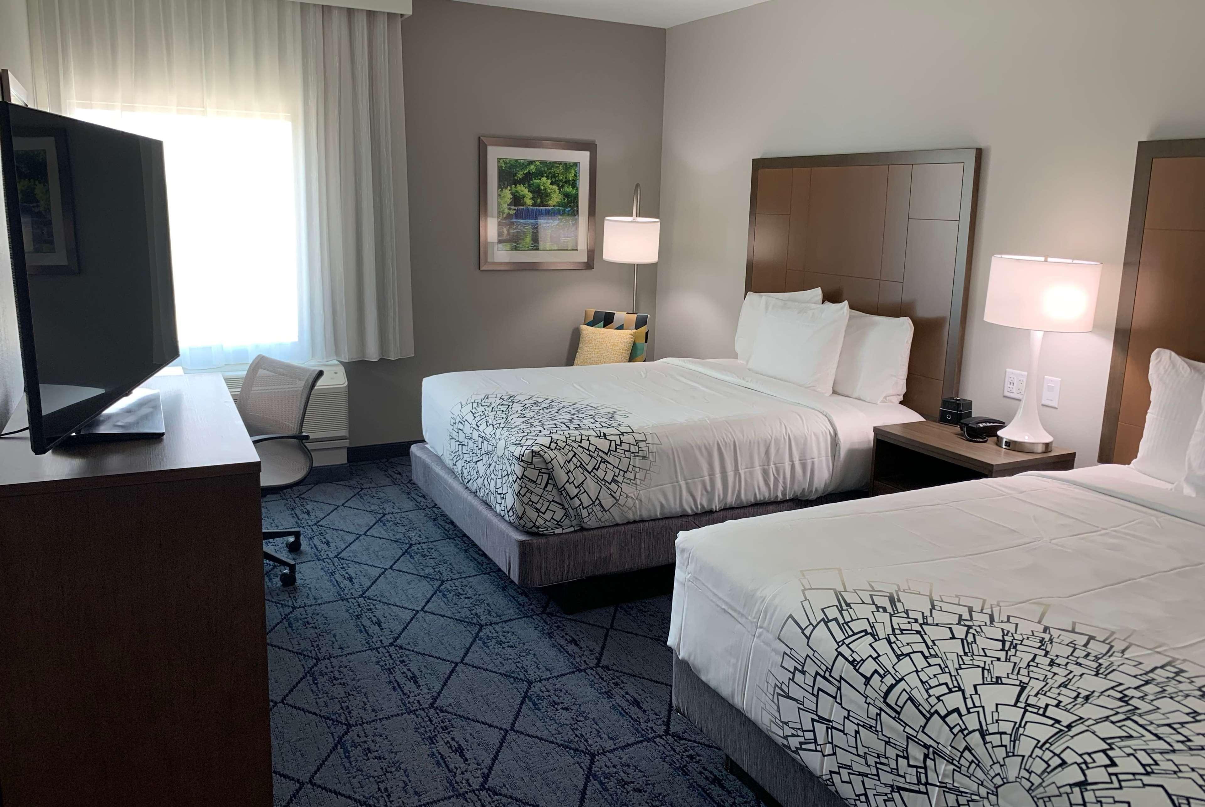 La Quinta Inn & Suites By Wyndham Round Rock Near Kalahari Экстерьер фото