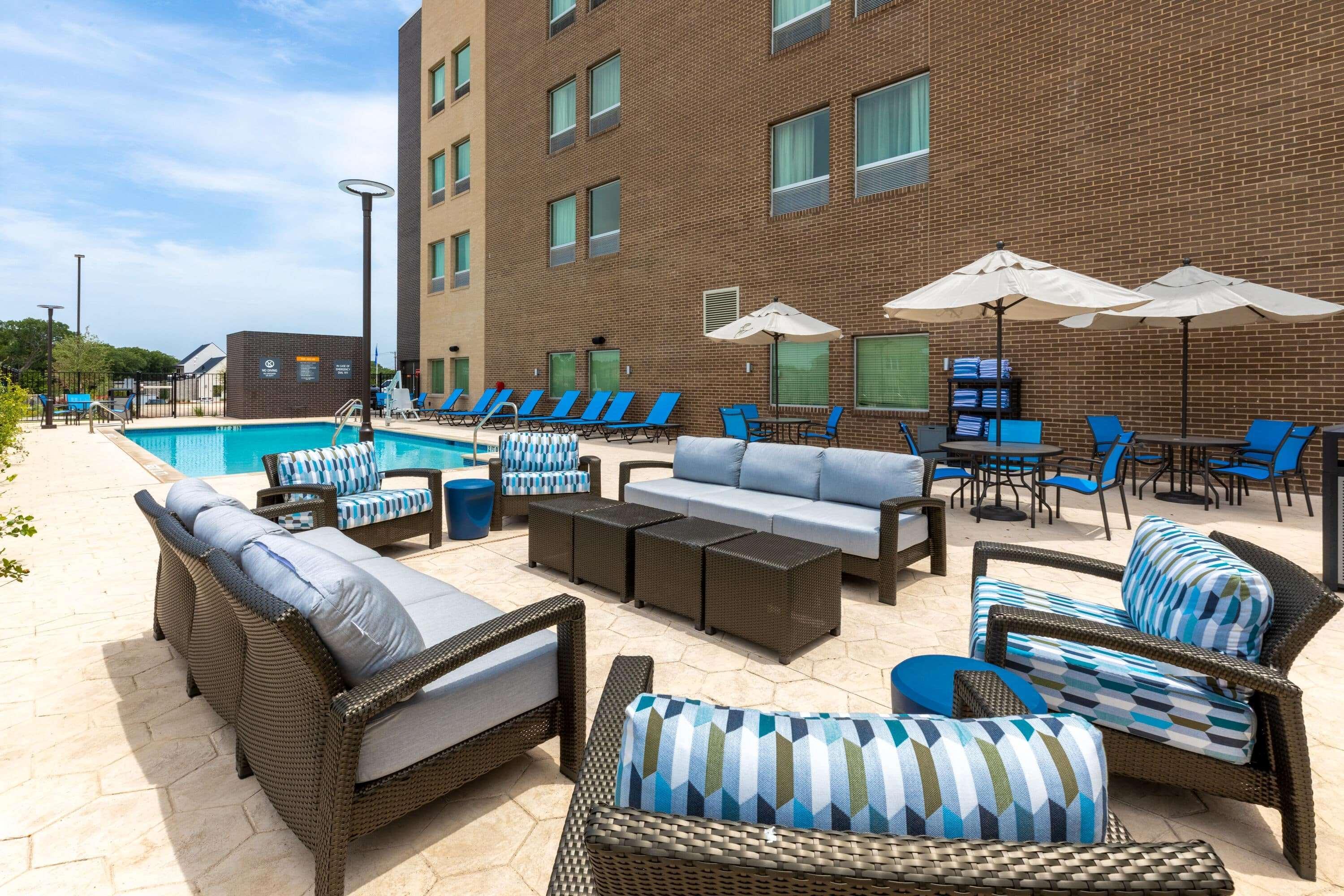 La Quinta Inn & Suites By Wyndham Round Rock Near Kalahari Экстерьер фото