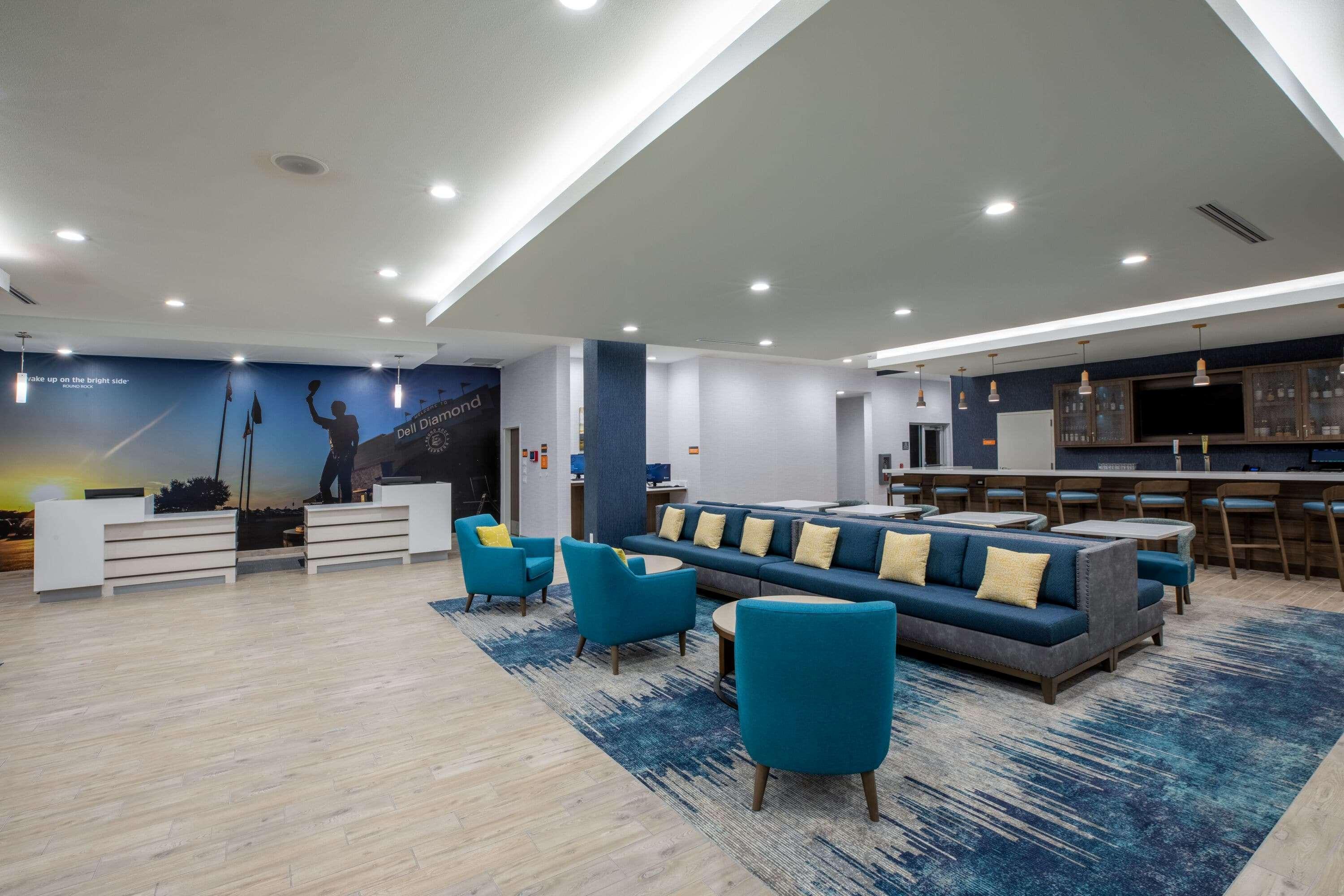 La Quinta Inn & Suites By Wyndham Round Rock Near Kalahari Экстерьер фото
