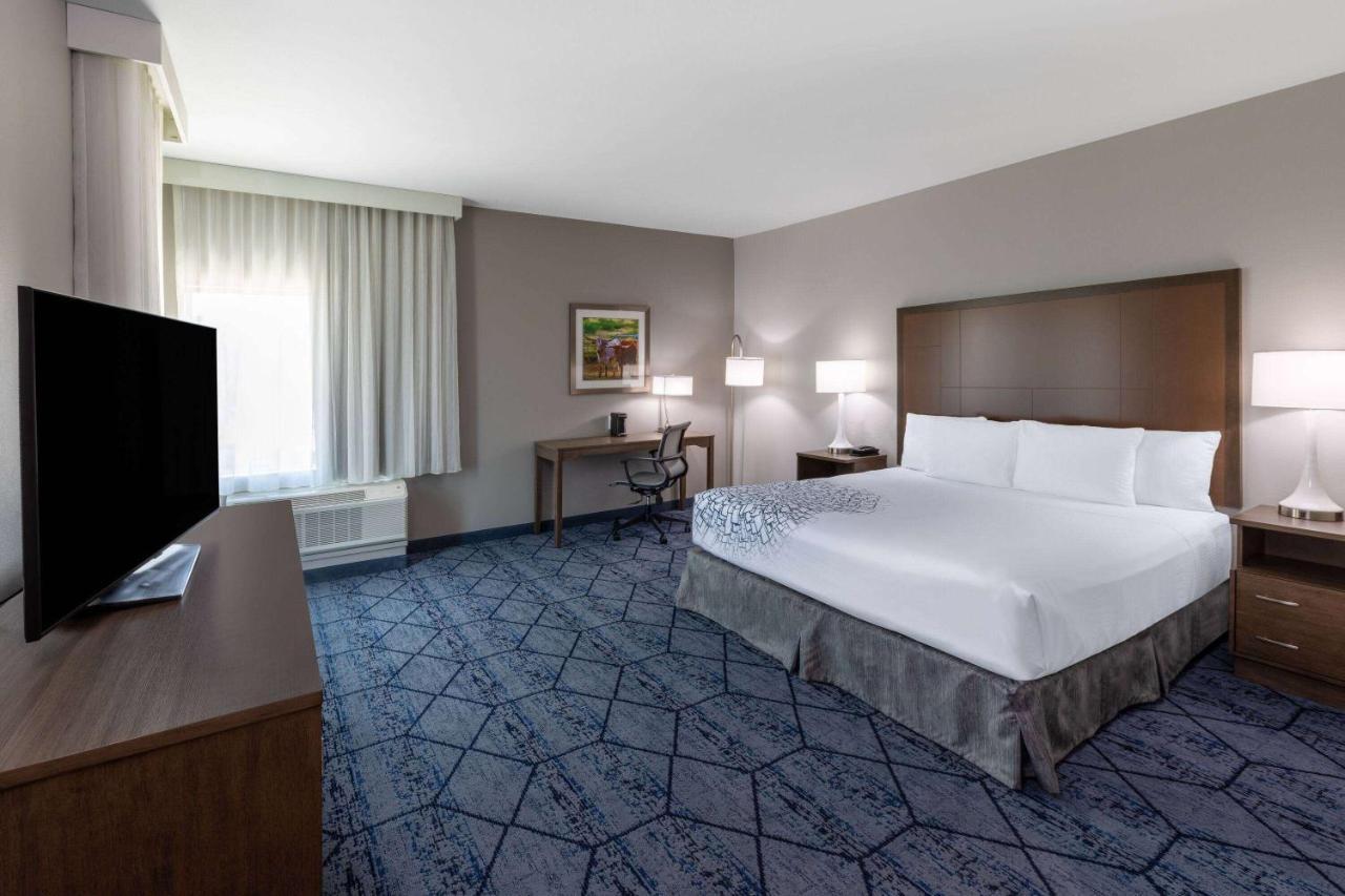 La Quinta Inn & Suites By Wyndham Round Rock Near Kalahari Экстерьер фото