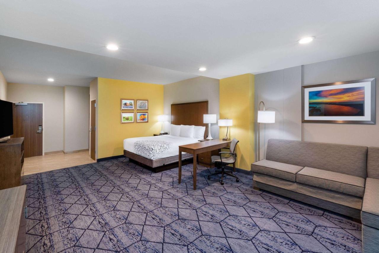 La Quinta Inn & Suites By Wyndham Round Rock Near Kalahari Экстерьер фото