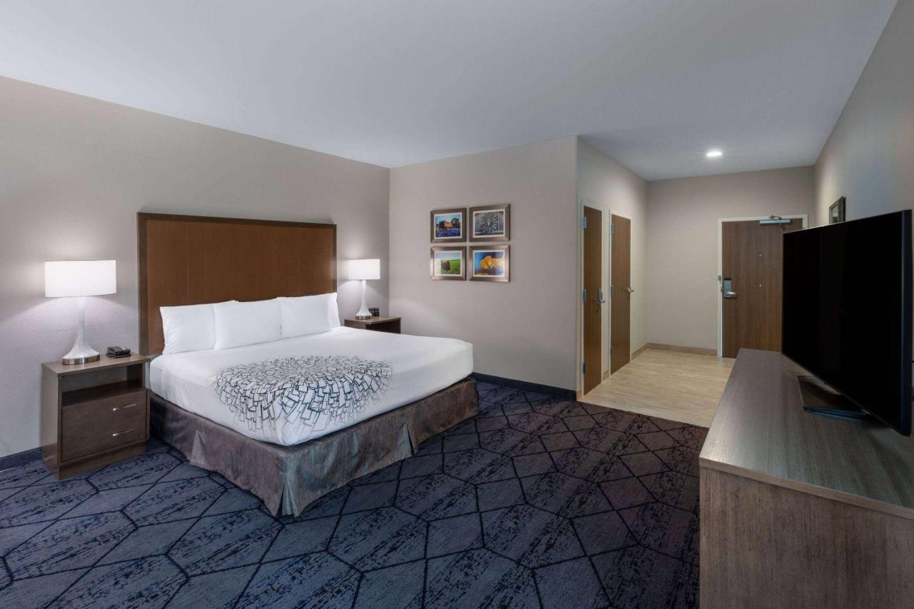 La Quinta Inn & Suites By Wyndham Round Rock Near Kalahari Экстерьер фото